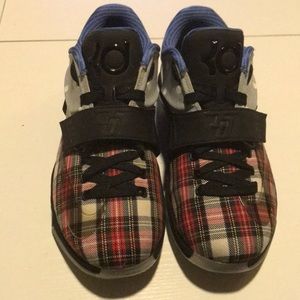 Nike KD 7 EXT polka dot and plaid sneakers